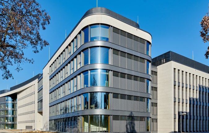 Firmengeb&auml;ude attrax S.A.